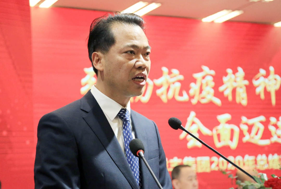 6李维峰宣读表扬文件_副本.jpg